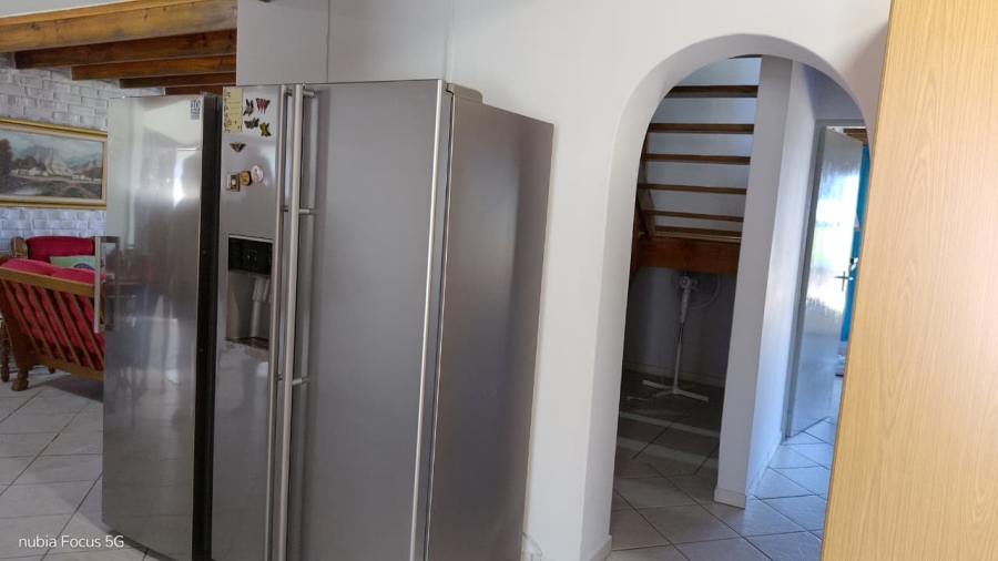 3 Bedroom Property for Sale in Wavecrest Eastern Cape
